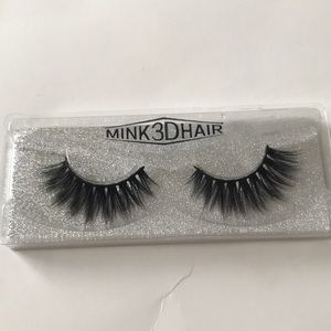 NWT- Ciara 3D Mink Lashes